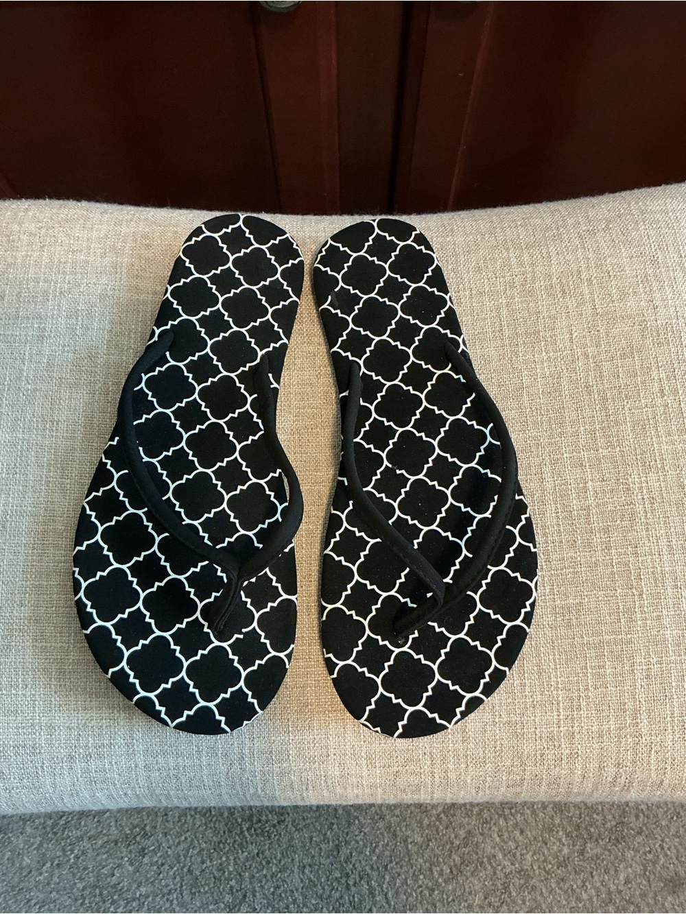 Black Patterned Women's Flip Flops - Casual Summer Sandals
